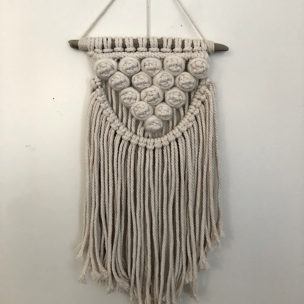 Macramé Wall Hanging on Driftwood